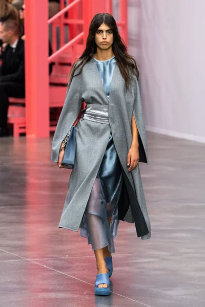 Look 42